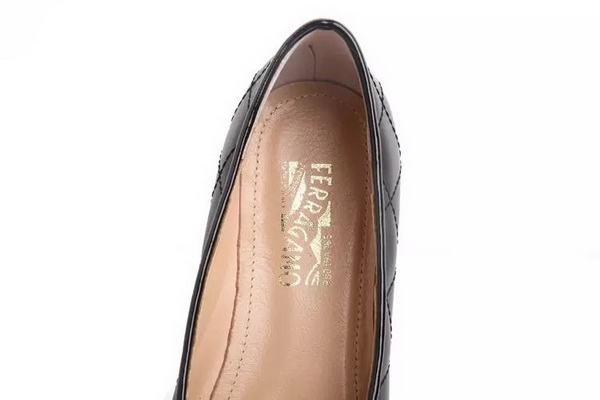 Ferragamo Shallow mouth flat shoes Women--025